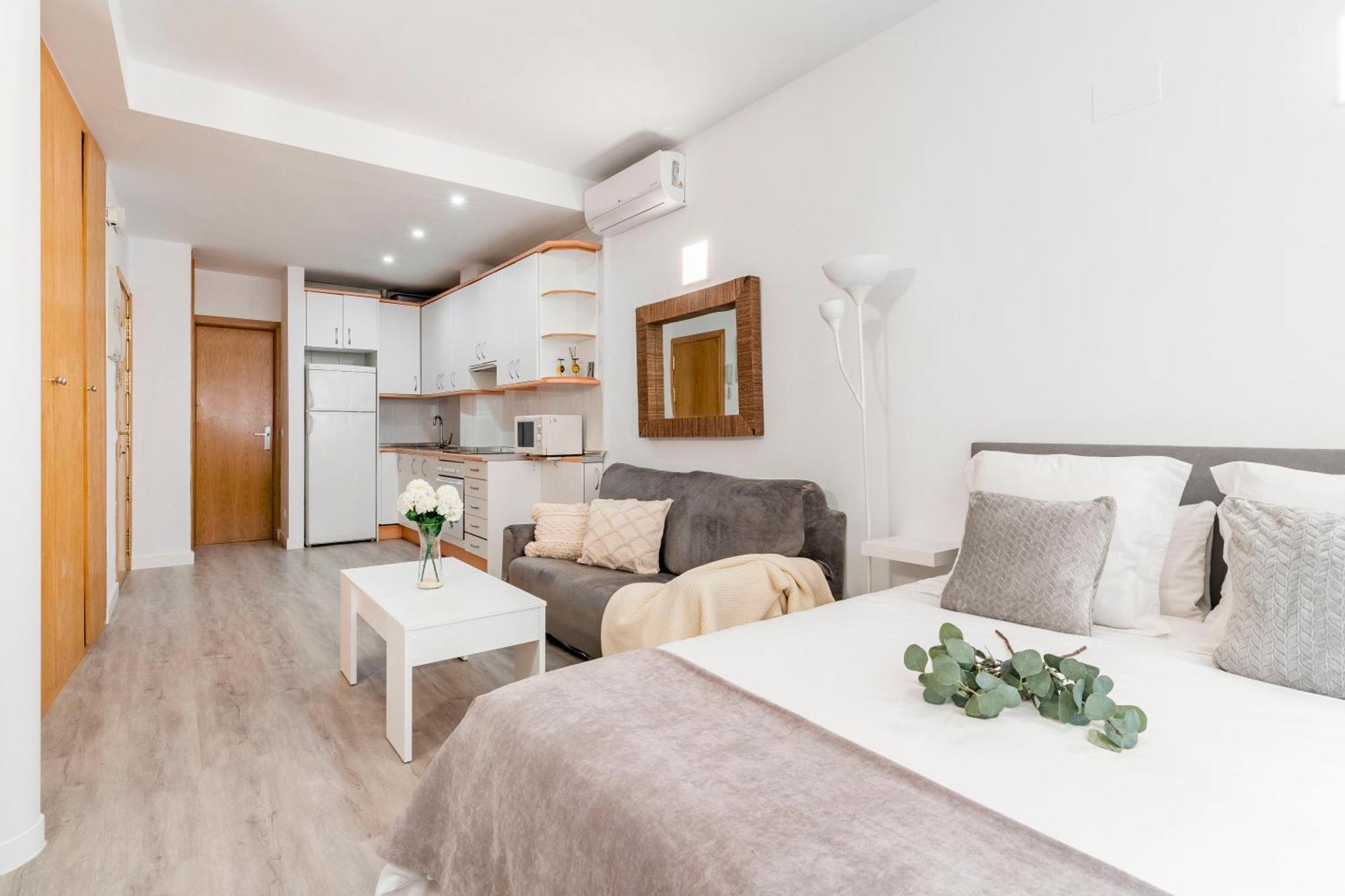Charming Studio Avenida America مدريد المظهر الخارجي الصورة