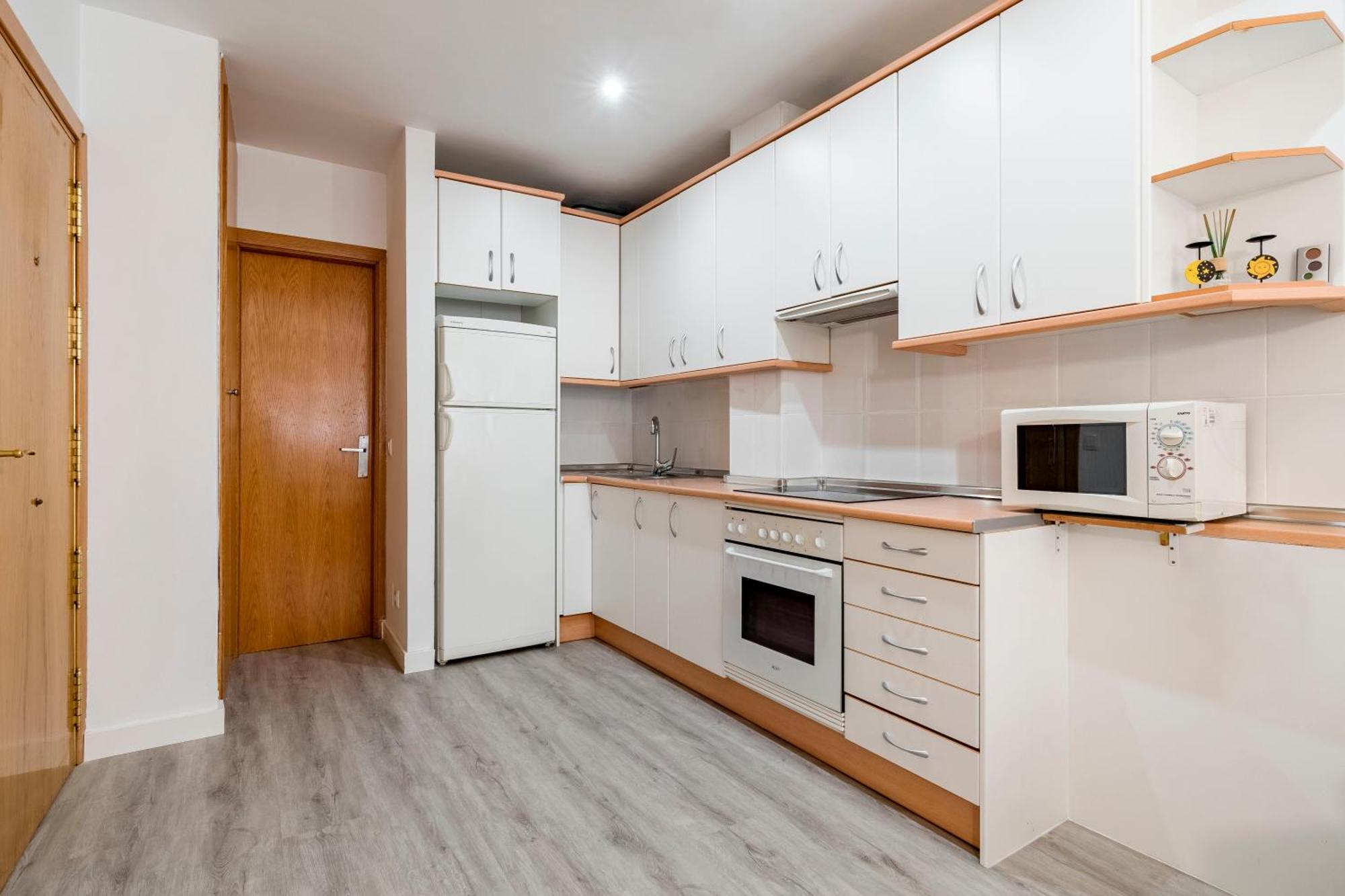Charming Studio Avenida America مدريد المظهر الخارجي الصورة