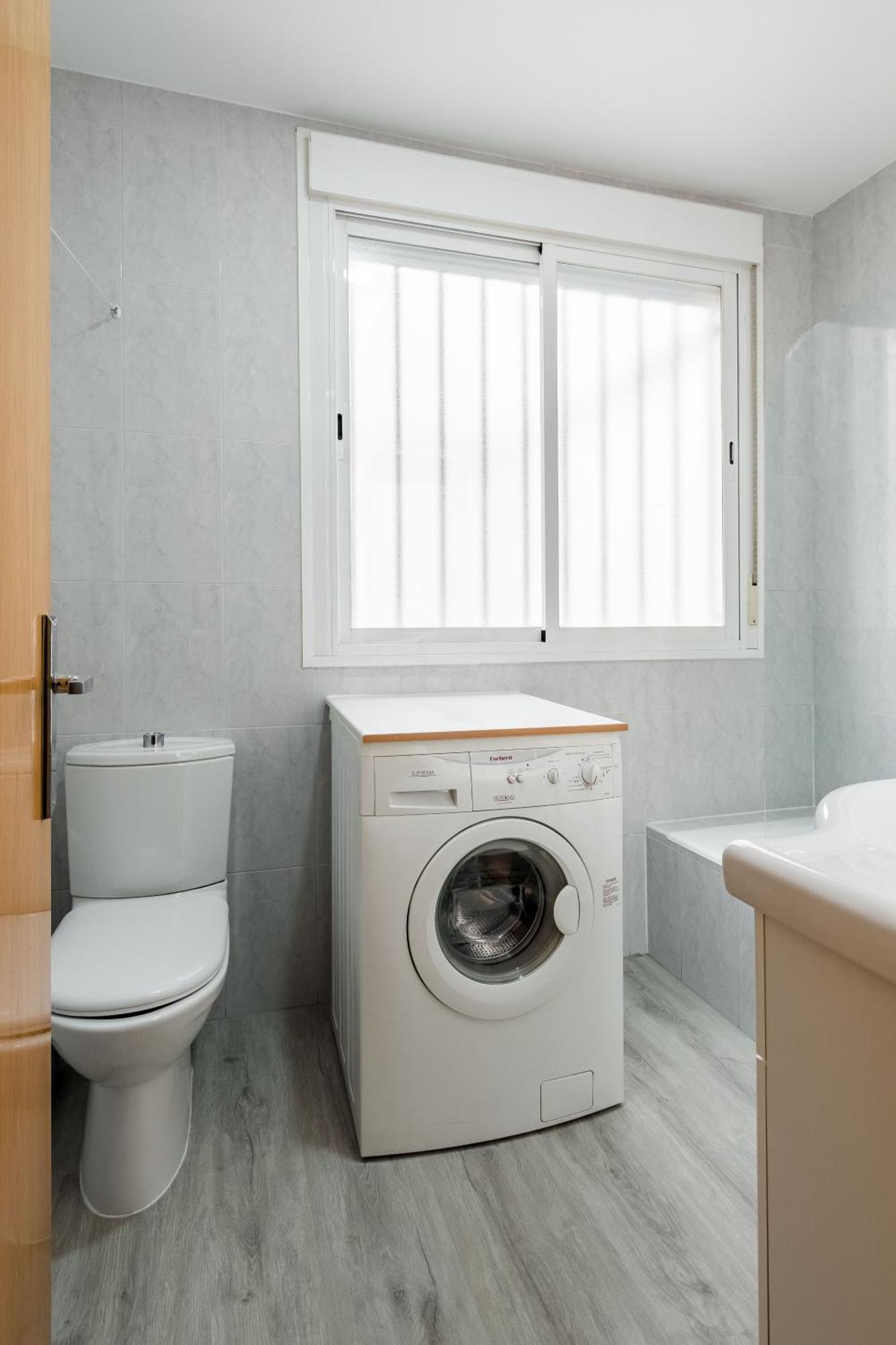 Charming Studio Avenida America مدريد المظهر الخارجي الصورة